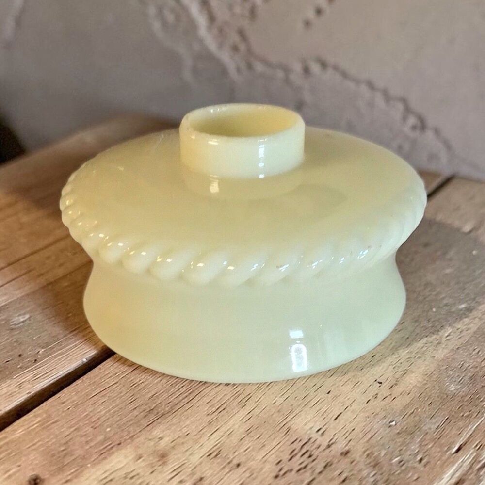 Vtg Custard Glass Chandelier Cup Shade W/Rope Edge Border Glows 2 In